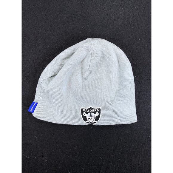 Raiders Reversible beanie Mens one Size Black Embroidered Las Vegas Reebok NFL - Picture 4 of 6
